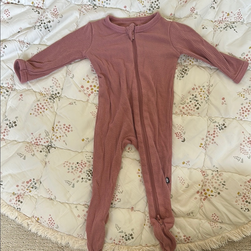 Kyte BABY Pink Footie One Piece with Zipper